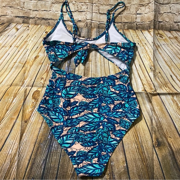 Cupshe Peach Blue Floral Hawaiin Print Padded Monokini Swimsuit - Picture 3 of 4